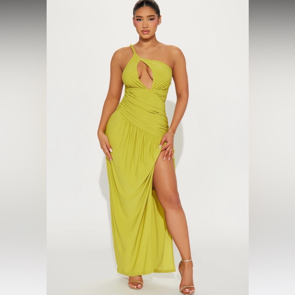 Maxi green dress.